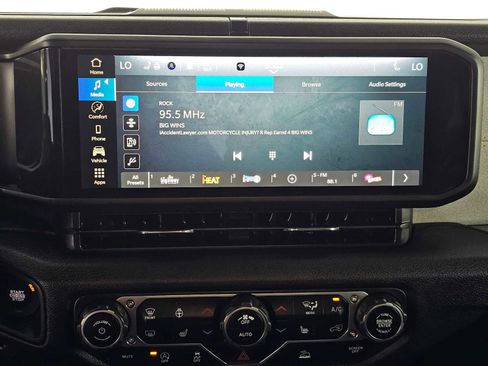 Used 2024 Jeep Wrangler Sport S image 25