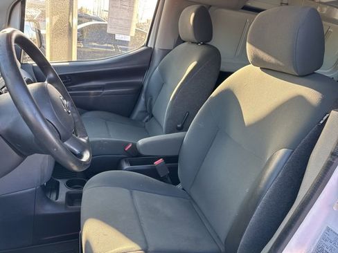 Used 2015 Nissan NV200 S w/ Back Door Glass Package image 10