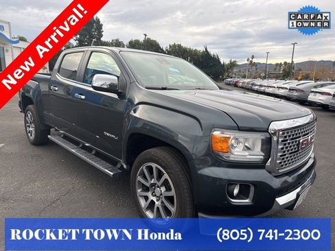 Used 2017 GMC Canyon Denali image 3