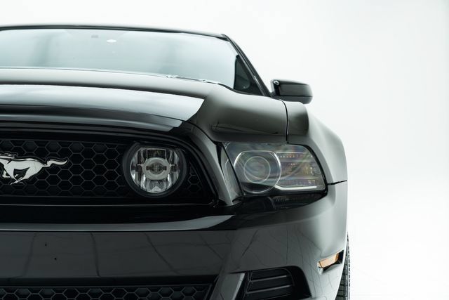 Used 2013 Ford Mustang GT RWD image 7