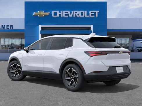 New 2026 Chevrolet Equinox EV LT w/ Comfort Package FWD image 27