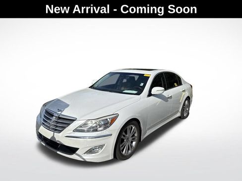 Used 2012 Hyundai Genesis 4.6 RWD image 1