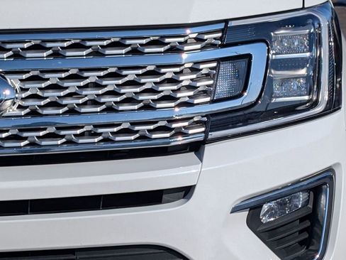 Used 2021 Ford Expedition Platinum image 12