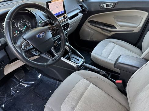Used 2020 Ford EcoSport SE w/ SE Convenience Package image 9