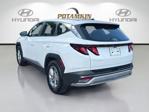 Certified 2025 Hyundai Tucson SE FWD image 7