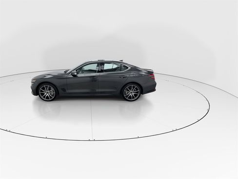 Used 2024 Genesis G70 2.5T image 6