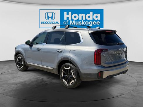 Used 2025 Kia Telluride S AWD/4WD image 7
