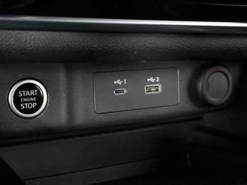 Used 2023 Nissan Rogue S image 24