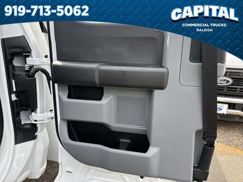 New 2026 Ford F250 XL w/ XL Chrome Package image 18