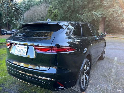 Used 2024 Jaguar F-PACE R-Dynamic S image 6