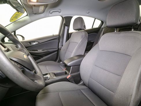 Used 2019 Chevrolet Cruze LT FWD image 37