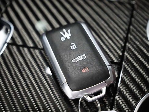 Used 2023 Maserati Grecale Modena image 43