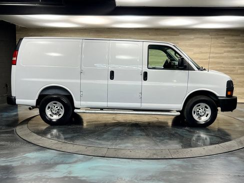 Used 2025 Chevrolet Express 2500 w/ Driver Convenience Package RWD image 22