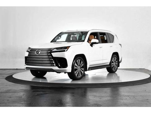 Certified 2026 Lexus LX 600 4WD w/ Accessory Package (Z1) image 1