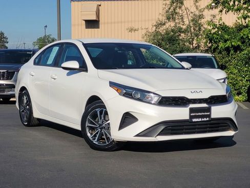 Certified 2023 Kia Forte LXS FWD image 2