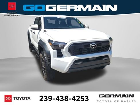 Certified 2025 Toyota Tacoma TRD Off-Road AWD/4WD image 4