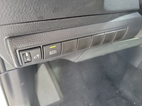Used 2024 Toyota Corolla LE FWD image 24