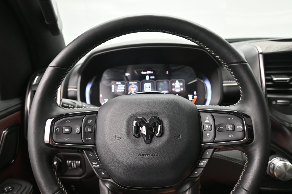 Used 2025 RAM 1500 Limited AWD/4WD image 12