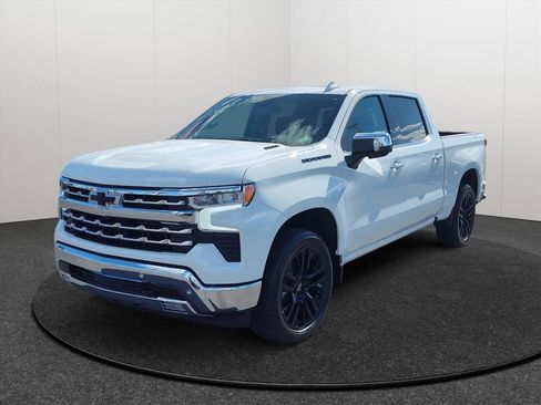 New 2026 Chevrolet Silverado 1500 LTZ w/ LTZ Premium Package AWD/4WD image 3