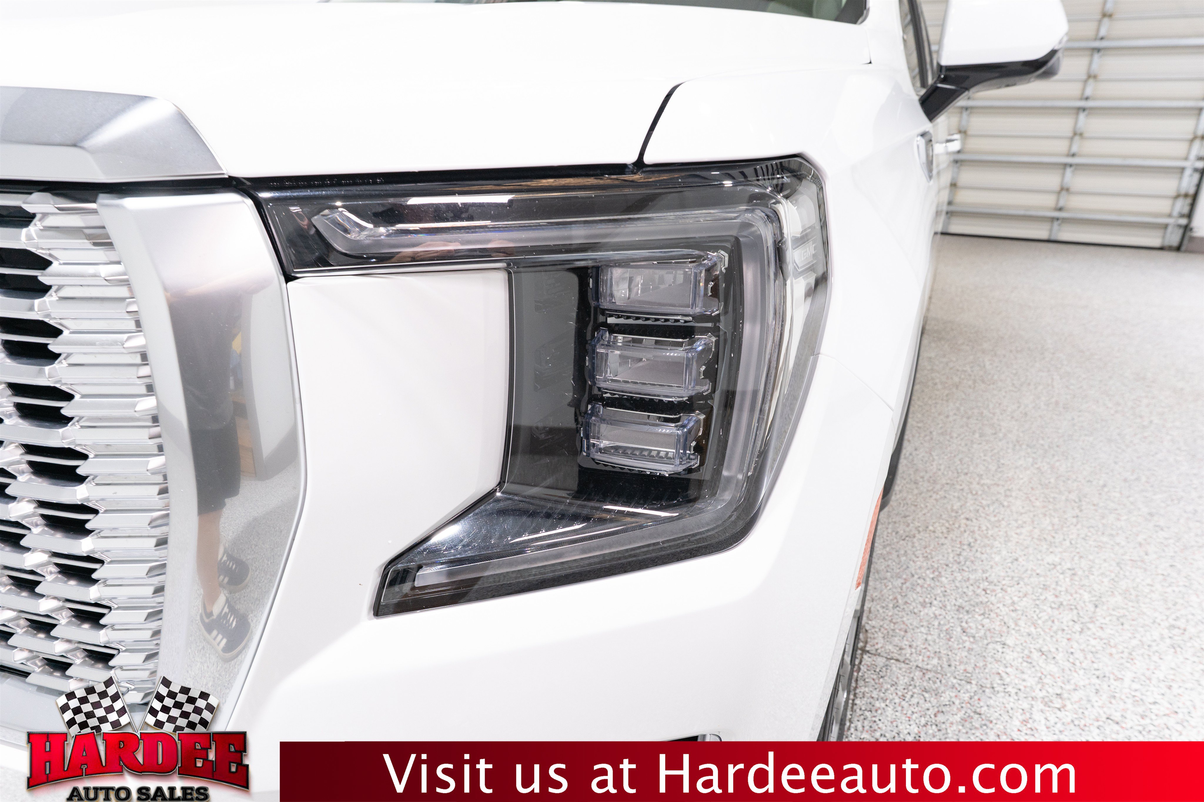 Used 2021 GMC Yukon XL Denali AWD/4WD image 8