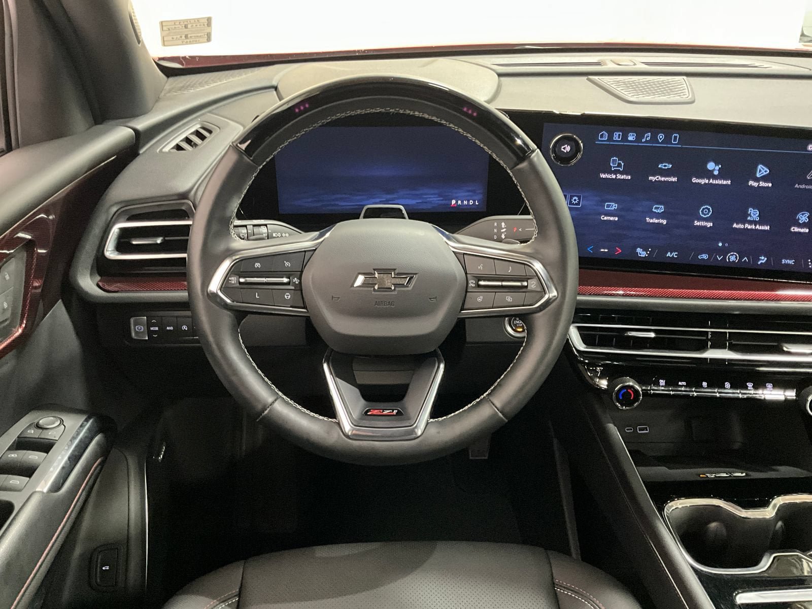Used 2025 Chevrolet Traverse Z71 w/ Enhanced Driving Package AWD/4WD image 7