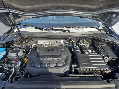 Certified 2023 Volkswagen Tiguan SE w/ Panoramic Sunroof Package image 31