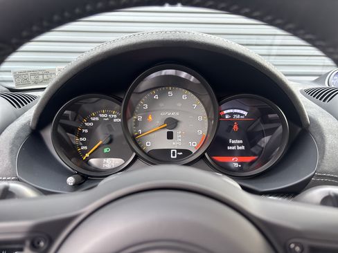 Certified 2024 Porsche 718 Cayman GT4 RS RWD image 16