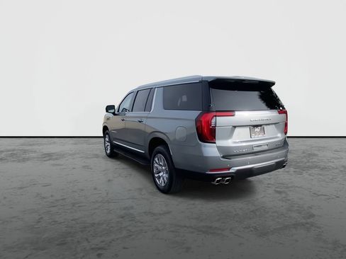 Used 2026 GMC Yukon XL Denali w/ Advanced Technology Package AWD/4WD image 6