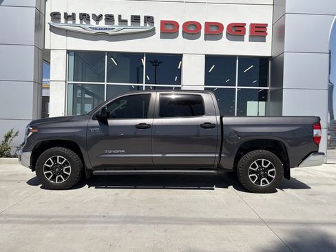 Used 2017 Toyota Tundra SR5 w/ TRD Off Road Package AWD/4WD image 2