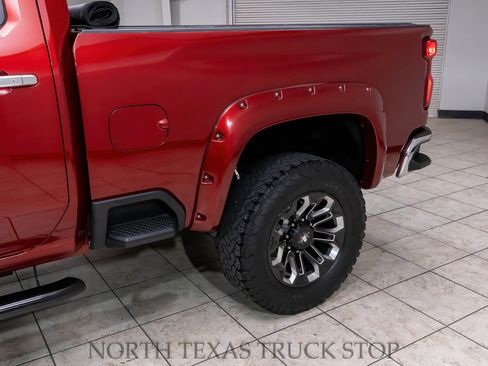 Used 2020 Chevrolet Silverado 2500 LTZ w/ LTZ Premium Package image 16