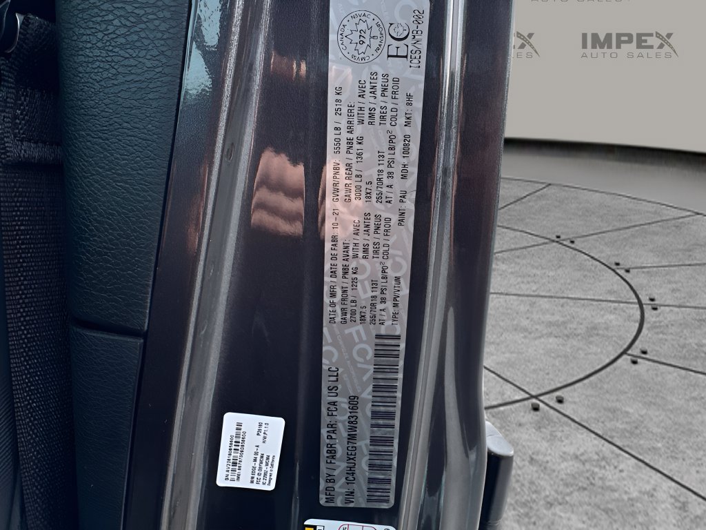 Used 2021 Jeep Wrangler Unlimited Sahara AWD/4WD image 27