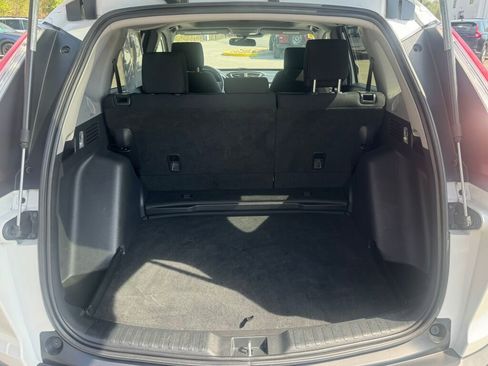 Used 2019 Honda CR-V EX image 17