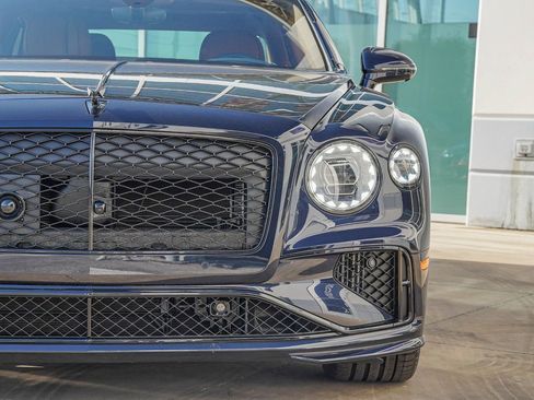 New 2026 Bentley Flying Spur Plug-In Hybrid image 11