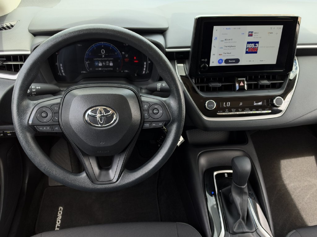 Used 2026 Toyota Corolla LE FWD image 12