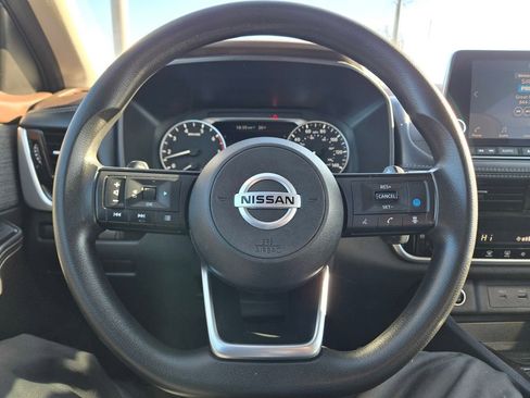 Used 2021 Nissan Rogue SV image 16