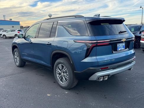 New 2026 Chevrolet Traverse LT w/ Driver Confidence Package image 3