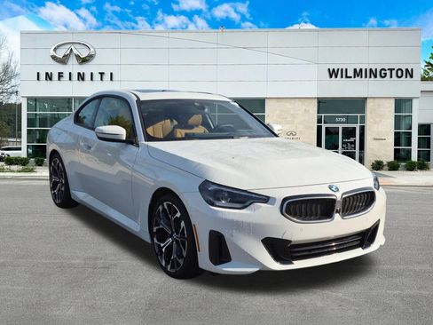 Used 2025 BMW 230i xDrive Coupe w/ Convenience Package AWD/4WD image 1