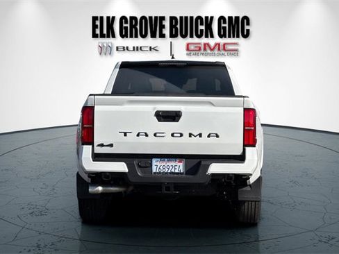 Used 2025 Toyota Tacoma SR5 image 5