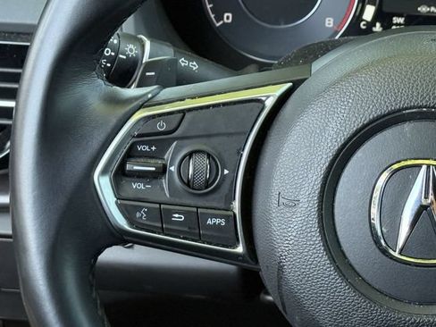 Used 2025 Acura RDX SH-AWD image 13