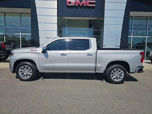 Used 2019 Chevrolet Silverado 1500 LTZ AWD/4WD image 4
