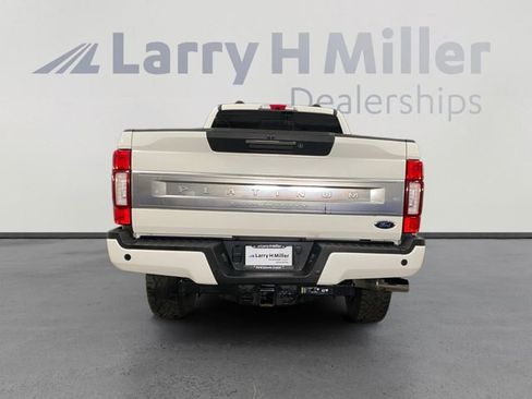 Certified 2022 Ford F350 Platinum w/ Tremor Off-Road Package AWD/4WD image 4