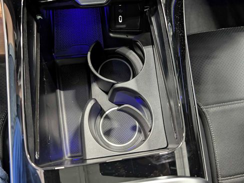 Certified 2025 Mercedes-Benz GLC 300 4MATIC image 27