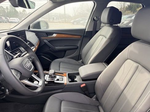 Used 2025 Audi Q5 2.0T Premium w/ Convenience Plus Package image 7