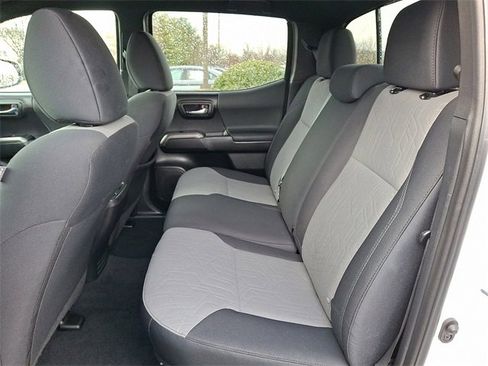 Certified 2023 Toyota Tacoma TRD Off-Road image 10