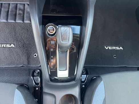 Used 2025 Nissan Versa SV FWD image 39