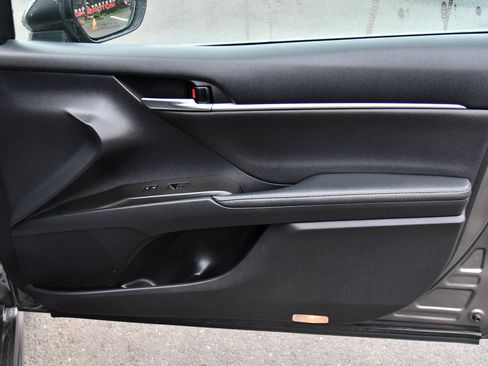 Used 2022 Toyota Camry XSE image 42