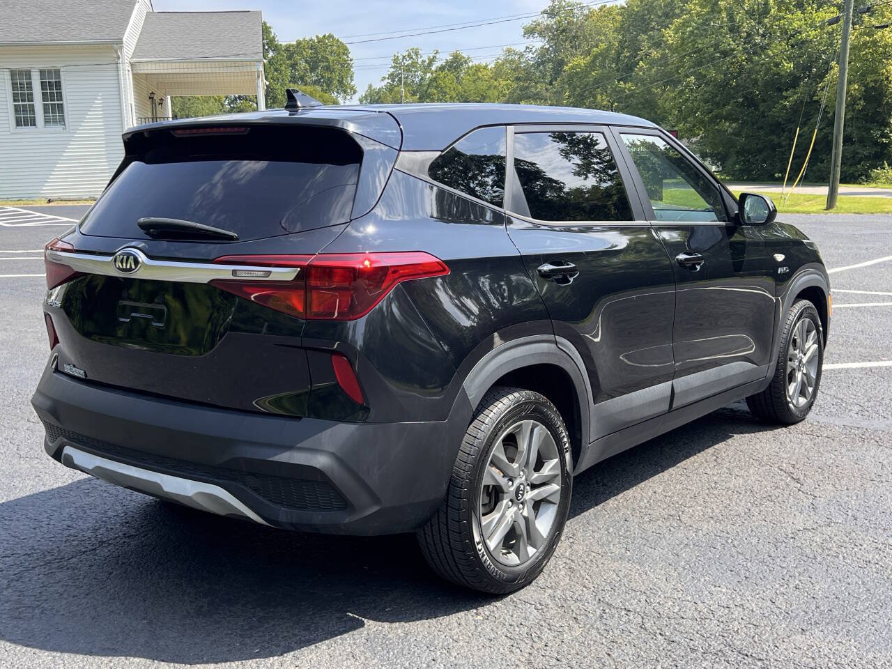 Used 2021 Kia Seltos LX AWD/4WD image 6