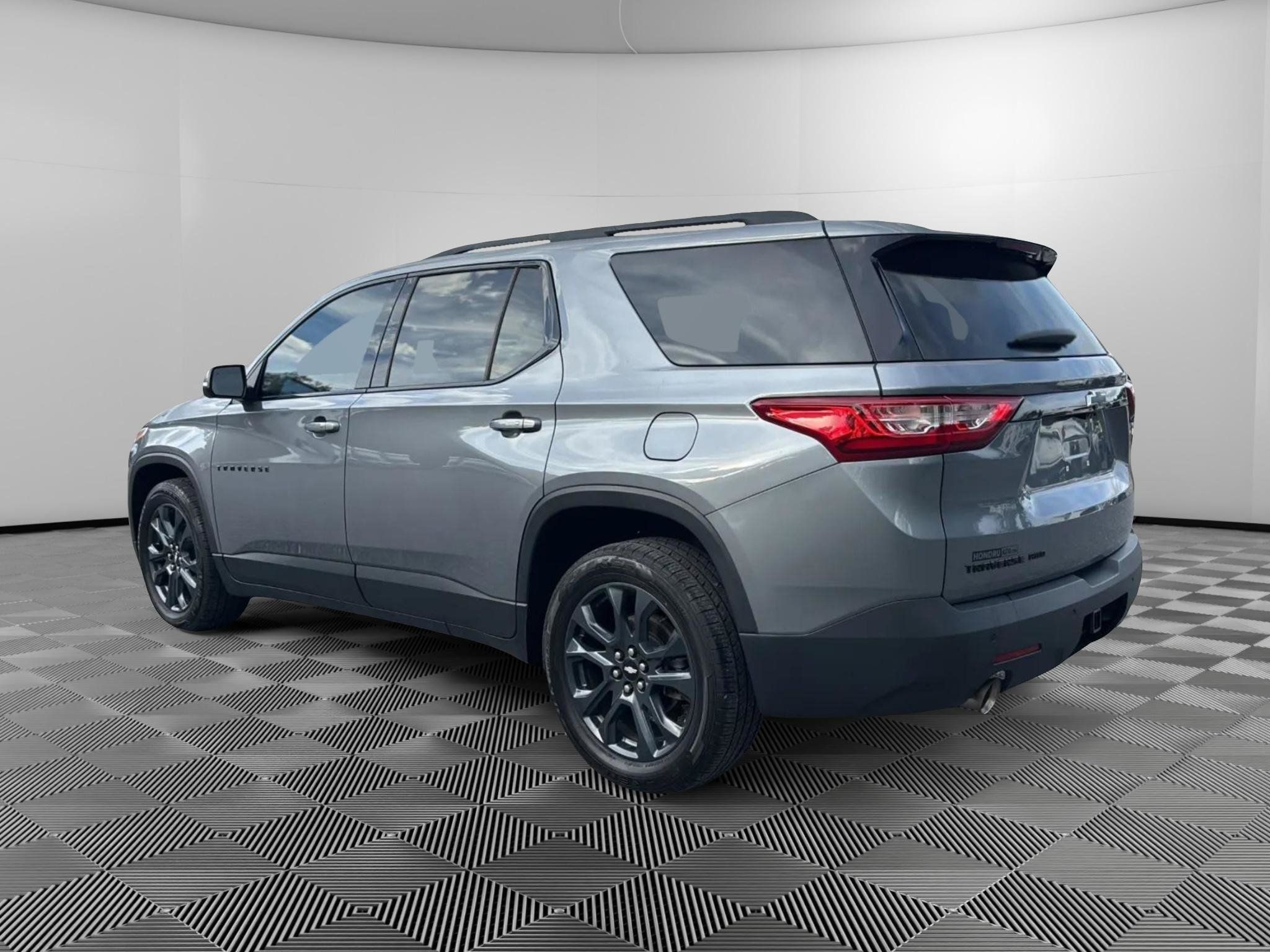 Used 2021 Chevrolet Traverse RS AWD/4WD image 3