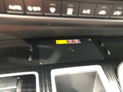 Certified 2025 Toyota Sienna XSE image 17