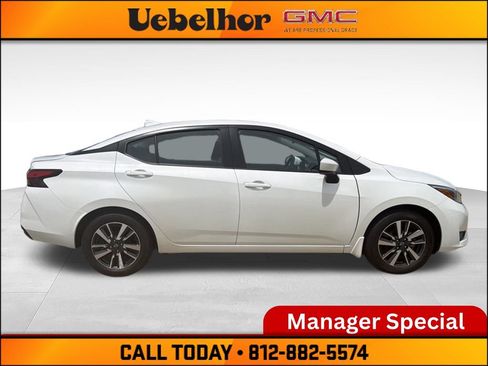 Used 2025 Nissan Versa SV w/ Trunk Package FWD image 3